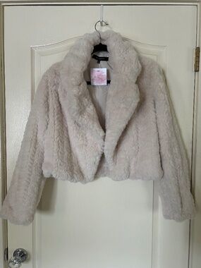 White faux-fur jacket - NWT